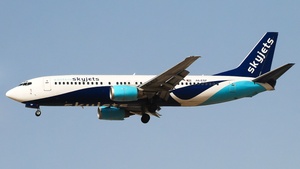 Photo of A6-ESF - Boeing 737-4Y0 operated by Eastern SkyJets