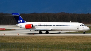 Photo of OY-KHU - McDonnell Douglas MD-87 operated by SAS Scandinavian Airlines
