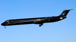 Photo of F-GMLU - McDonnell Douglas MD-83 operated by Blue Line