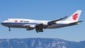 Photo of B-2472 - Boeing 747-4J6 operated by Air China