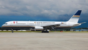 Photo of EC-HDS - Boeing 757-256 operated by Privilege Style