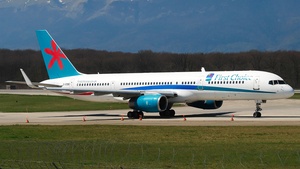 Photo of G-OOBB - Boeing 757-28A operated by First Choice Airways