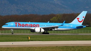 Photo of G-OOBH - Boeing 757-236 operated by Thomson Airways