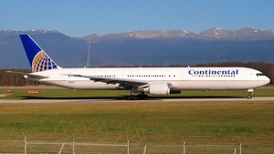 Photo of N66057 - Boeing 767-424(ER) operated by Continental Airlines