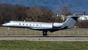 Photo of LX-MCE - Gulfstream GV-SP (G550) operated by Luxaviation