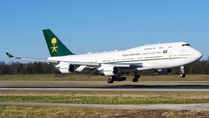 Photo of HZ-HM1 - Boeing 747-468 operated by Saudi Royal Flight