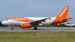 Photo of OE-LQM - Airbus A319-111 operated by easyJet Europe