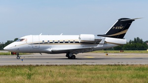 Photo of I-AVNF - Bombardier Challenger 604 operated by Avionord