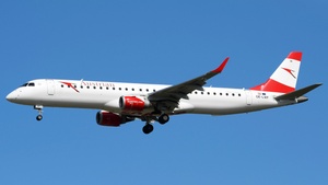 Photo of OE-LWF - Embraer ERJ-195LR operated by Austrian Airlines