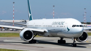 Photo of B-KQU - Boeing 777-367(ER) operated by Cathay Pacific Airways
