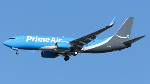 Photo of EI-AZG - Boeing 737-86Q(SF) operated by Amazon Prime Air (opb ASL Airlines Ireland)