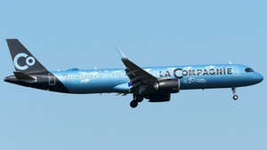 Photo of F-HNCO - Airbus A321-252NX operated by La Compagnie