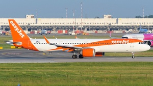Photo of OE-ISC - Airbus A321-251NX operated by easyJet Europe