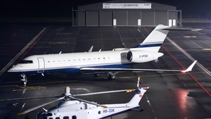 Photo of C-FFCD - Bombardier Global Express XRS operated by Execaire