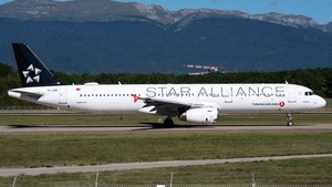 Photo of TC-JRR - Airbus A321-231 operated by Turkish Airlines