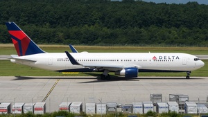 Photo of N199DN - Boeing 767-332(ER) operated by Delta Air Lines