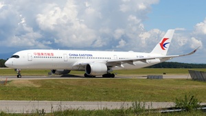 Photo of B-32DW - Airbus A350-941 operated by China Eastern Airlines