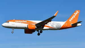 Photo of G-UZLX - Airbus A320-251N operated by easyJet