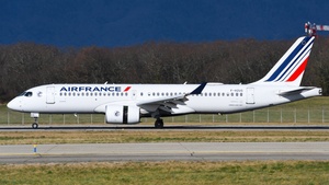 Photo of F-HZUS - Airbus A220-300 operated by Air France