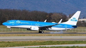 Photo of PH-BXW - Boeing 737-8K2 operated by KLM Royal Dutch Airlines