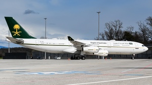 Photo of HZ-124 - Airbus A340-213 operated by Saudi Royal Flight
