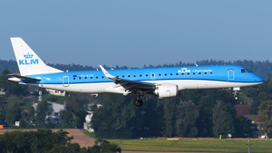 Photo of PH-EZO - Embraer ERJ-190STD operated by KLM Cityhopper