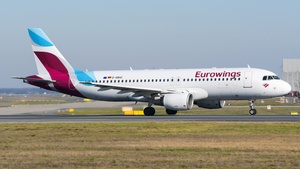 Photo of D-ABHC - Airbus A320-214 operated by Eurowings