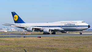 Photo of D-ABYT - Boeing 747-830 operated by Lufthansa