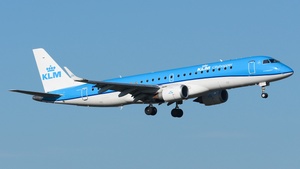 Photo of PH-EZW - Embraer ERJ-190STD operated by KLM Cityhopper
