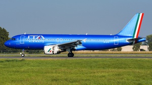 Photo of EI-DTH - Airbus A320-216 operated by ITA Airways