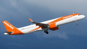 Photo of G-UZMG - Airbus A321-251NX operated by easyJet