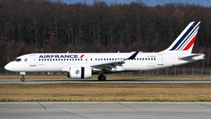 Photo of F-HZUA - Airbus A220-300 operated by Air France