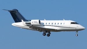Photo with serial 6128 - Bombardier Challenger 650