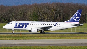 Photo of SP-LID - Embraer ERJ-175STD operated by LOT Polish Airlines