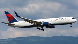 Photo of N1602 - Boeing 767-332(ER) operated by Delta Air Lines