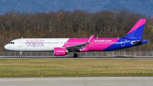 Photo of HA-LZT - Airbus A321-271NX operated by Wizz Air