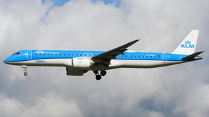 Photo of PH-NXM - Embraer ERJ-195-E2 operated by KLM Cityhopper