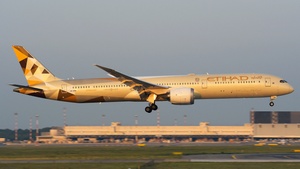 Photo of A6-BMA - Boeing 787-10 Dreamliner operated by Etihad Airways