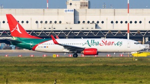 Photo of EC-NLK - Boeing 737-81M operated by AlbaStar