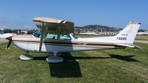 Photo of I-BAND - Cessna R172K Hawk XP II operated by Private