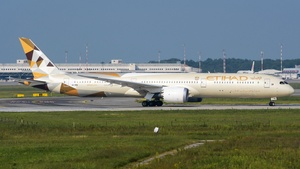 Photo of A6-BMB - Boeing 787-10 Dreamliner operated by Etihad Airways