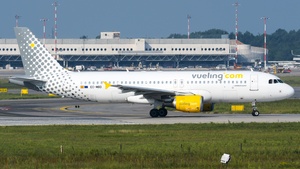 Photo of EC-MBD - Airbus A320-214 operated by Vueling