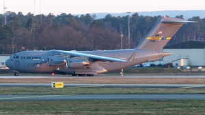 Photo of 07-7182 - Boeing C-17A Globemaster III operated by US Air Force