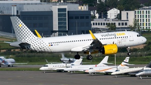 Photo of EC-NFI - Airbus A320-271N operated by Vueling
