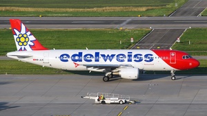 Photo of HB-JLR - Airbus A320-214 operated by Edelweiss Air