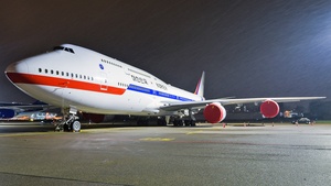 Photo of 22001 - Boeing 747-8B5 operated by Government of the Republic of Korea