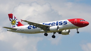 Photo of HB-IJW - Airbus A320-214 operated by Edelweiss Air