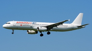 Photo with serial 2211 - Airbus A321-231