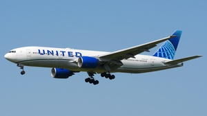 Photo of N792UA - Boeing 777-222(ER) operated by United Airlines