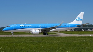 Photo of PH-EXV - Embraer ERJ-190STD operated by KLM Cityhopper